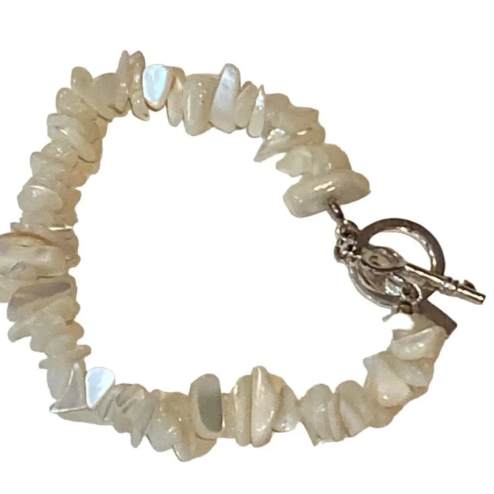 Mother of Pearl Beaded Bracelet Friends Sterling Silver Skeleton Key Charm Clasp